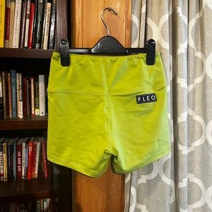 FLEO shorts